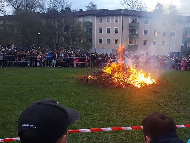 Full fyr vid #Ådalen.#valborg #vällingby